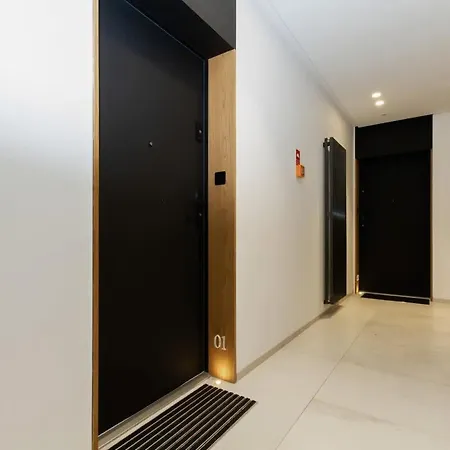 Luxury Front Park Sadowa With Terrace By Renters